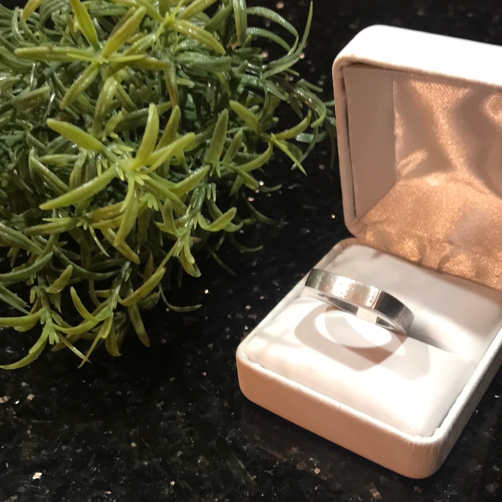 Sterling square ring